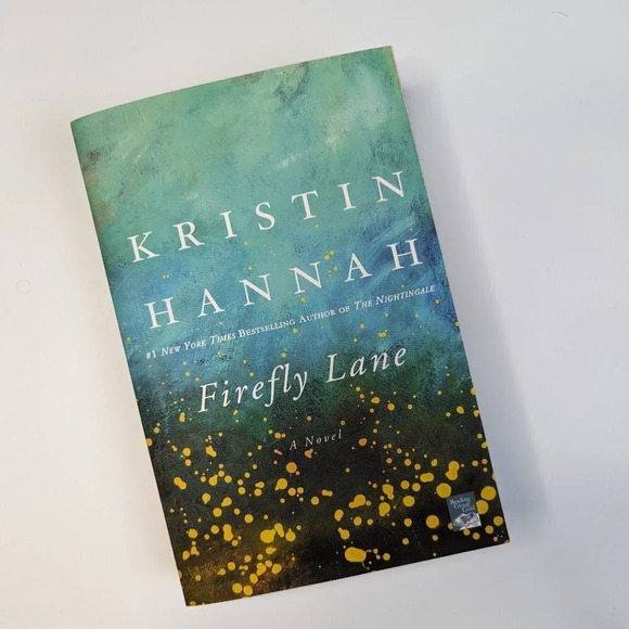 Firefly Lane by Kristen Hannah - Picture 1 of 3